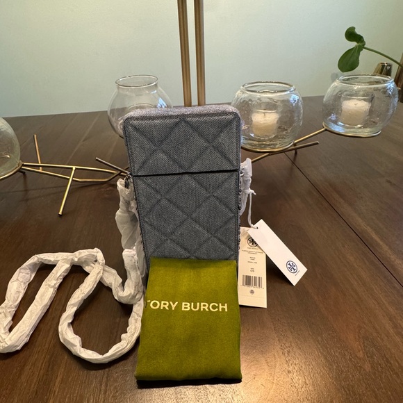 NWT Tory Burch
Fleming Quilted Suede Phone Crossbody Bag - Picture 2 of 8